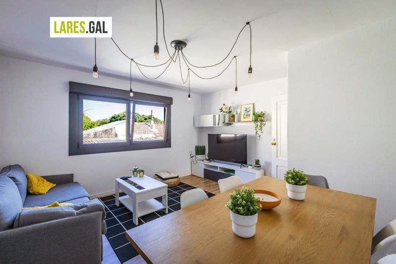 Ático en aluguer  en Cangas, Pontevedra . Ref: 4587. Lares Inmobiliaria