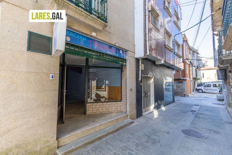 Local Comercial en aluguer  en Cangas, Pontevedra . Ref: 4616. Lares Inmobiliaria