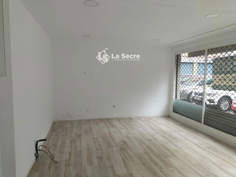 Local Comercial en venta y alquiler Martorell, Barcelona. Ref: 1145. La Secre imobiliària