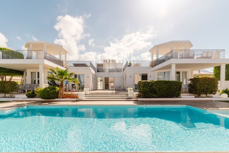 Chalet Independiente en venta Playa Paraíso, Santa Cruz Tenerife. Ref: 1114. Lemaire Global Properties