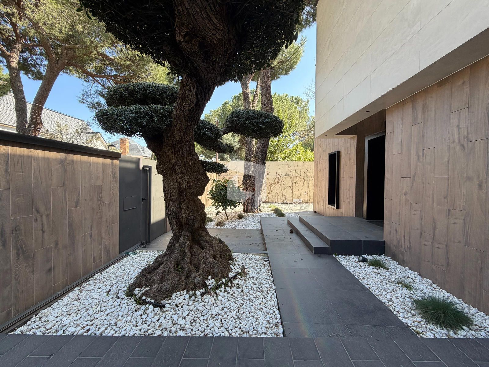 Chalet Independiente en venta Pozuelo De Alarcón, Madrid. Ref: 6278. Level Real Estate