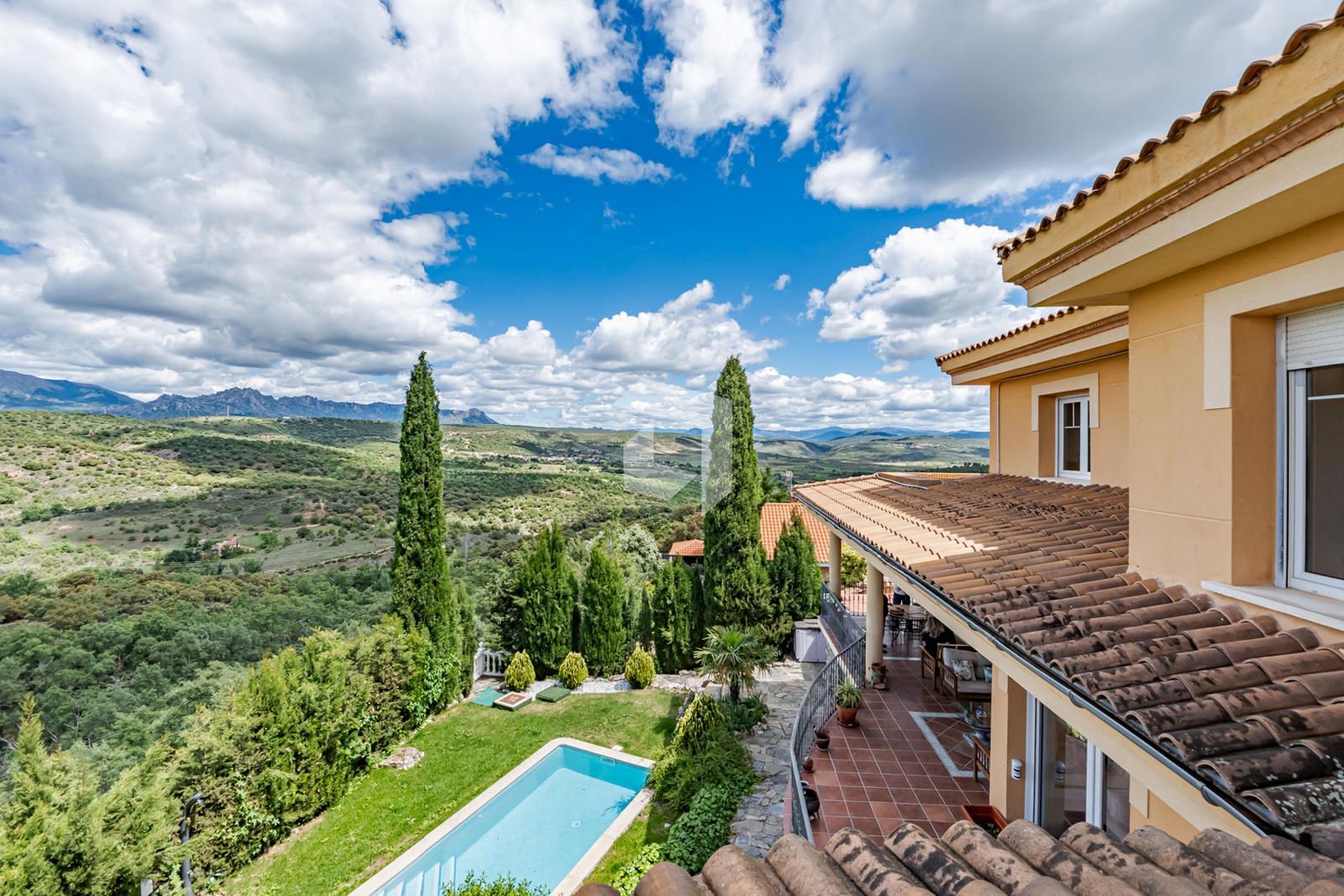 Detached Villa for sale Venturada, Madrid. Ref: 7177. Level Real Estate