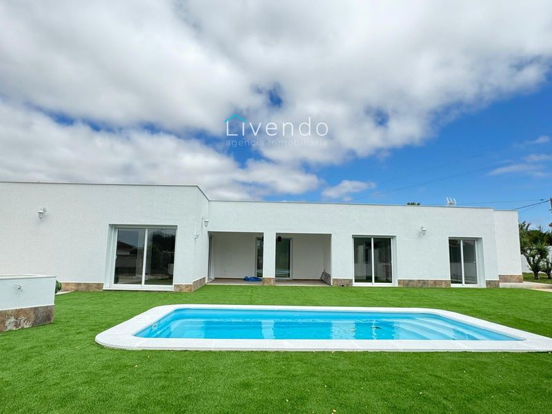 Freistehende Villa zu verkaufen Conil De La Frontera, Cádiz. Ref: 1296. Livendo Agencia Inmobiliaria