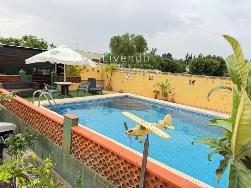 Freistehende Villa zu verkaufen Chiclana de la Frontera, Cádiz. Ref: 1899. Livendo Agencia Inmobiliaria