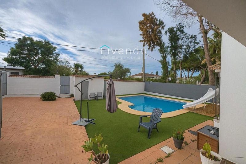 Freistehende Villa zu verkaufen Chiclana de la Frontera, Cádiz. Ref: 2192. Livendo Agencia Inmobiliaria