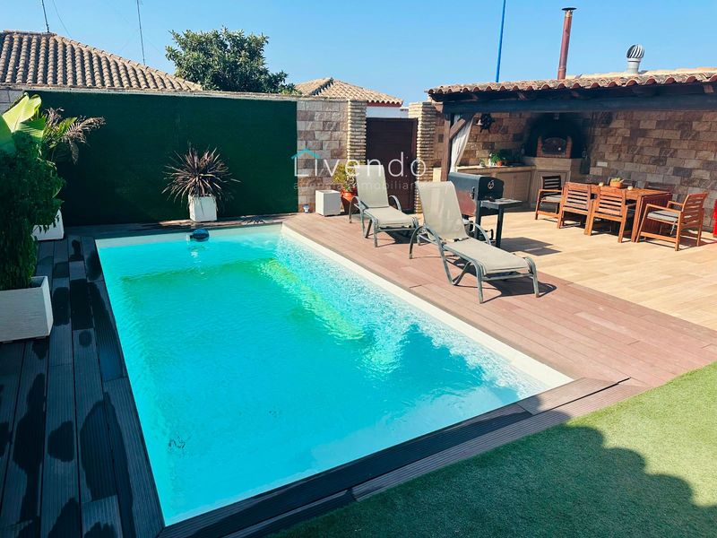 Detached Villa for sale Chiclana de la Frontera, Cádiz. Ref: 2290. Livendo Agencia Inmobiliaria