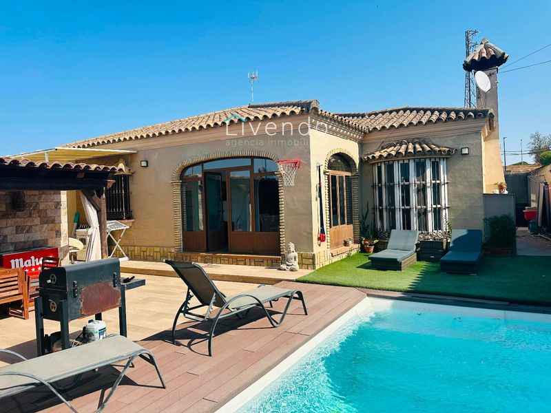 Freistehende Villa zu verkaufen Chiclana de la Frontera, Cádiz. Ref: 2290. Livendo Agencia Inmobiliaria