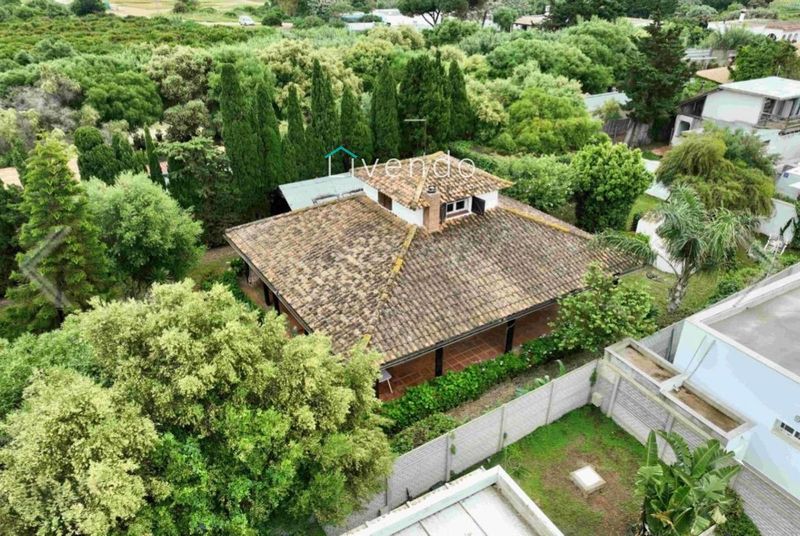 Chalet Independiente en venta El Palmar, Cádiz. Ref: 2483. Livendo Agencia Inmobiliaria