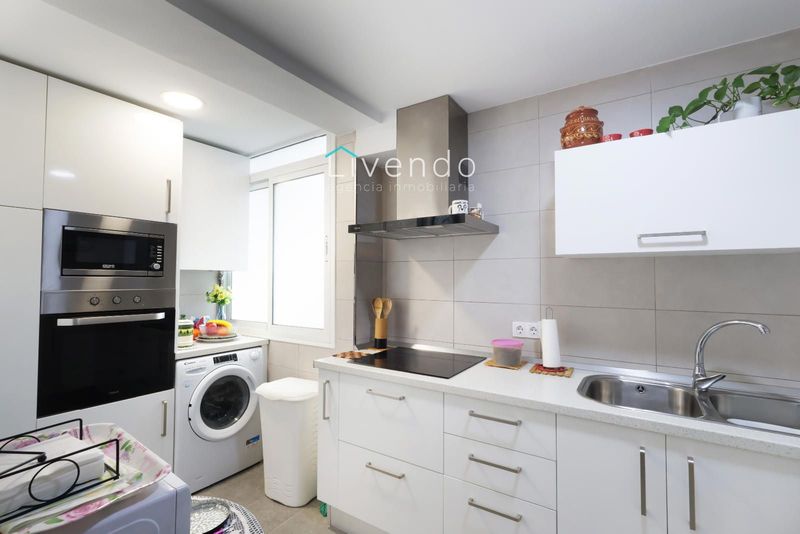 Flat for sale Cádiz. Ref: 2601. Livendo Agencia Inmobiliaria