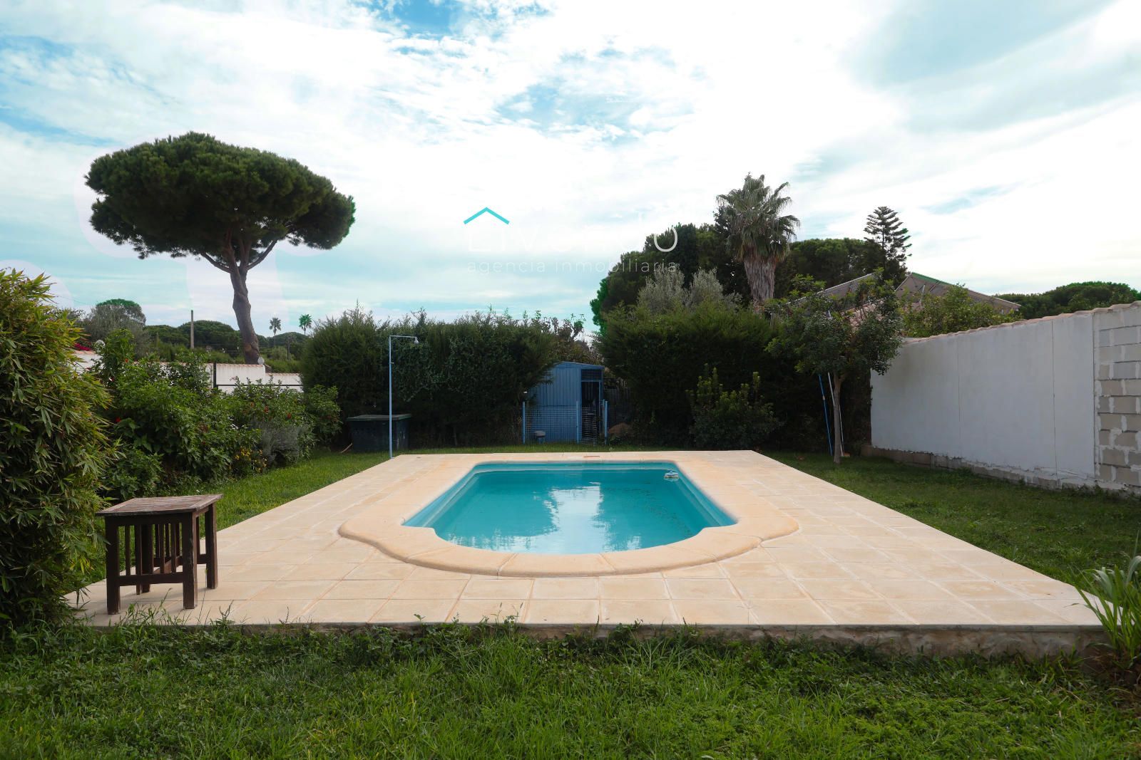 Chalet en venta en Chiclana de la Fra, zona Pinar de los Franceses - Foto 2