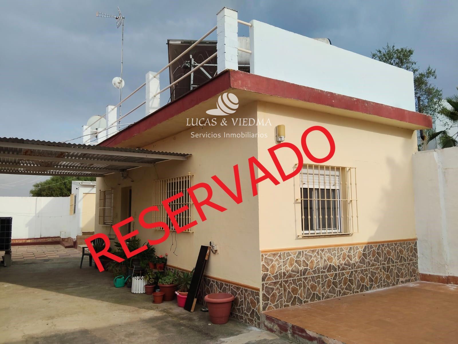 Chalet Independiente en venta Hinojos, Huelva. Ref: 1227. LUCAS & VIEDMA Servicios Inmobiliarios