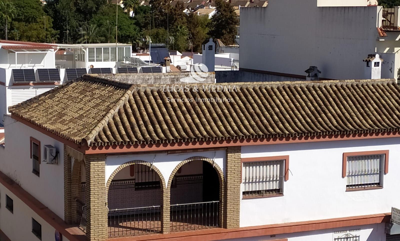 Chalet Independiente en venta Tomares, Sevilla. Ref: 1277. LUCAS & VIEDMA Servicios Inmobiliarios