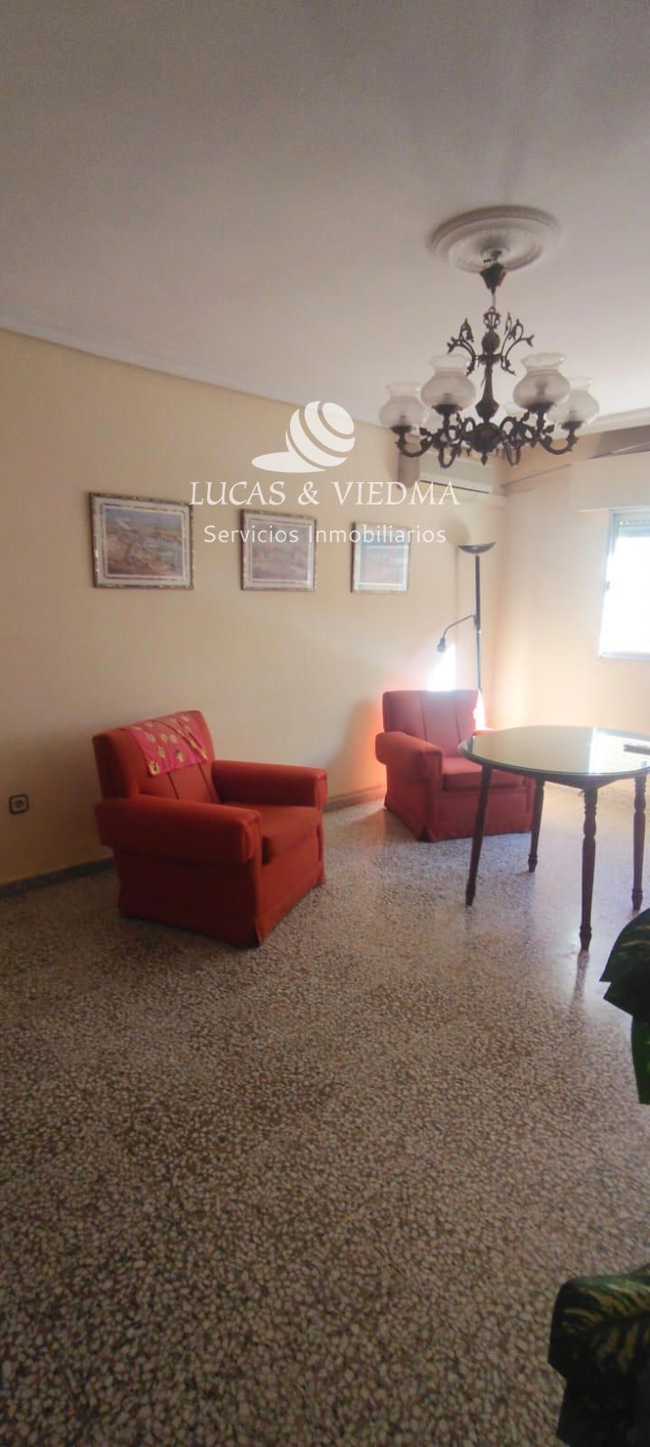 Piso en venta Tomares, Sevilla. Ref: 1290. LUCAS & VIEDMA Servicios Inmobiliarios