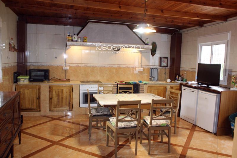 Chalet Independiente en alquiler Castro de Rey, Lugo. Ref: 1084. NeoSpazio