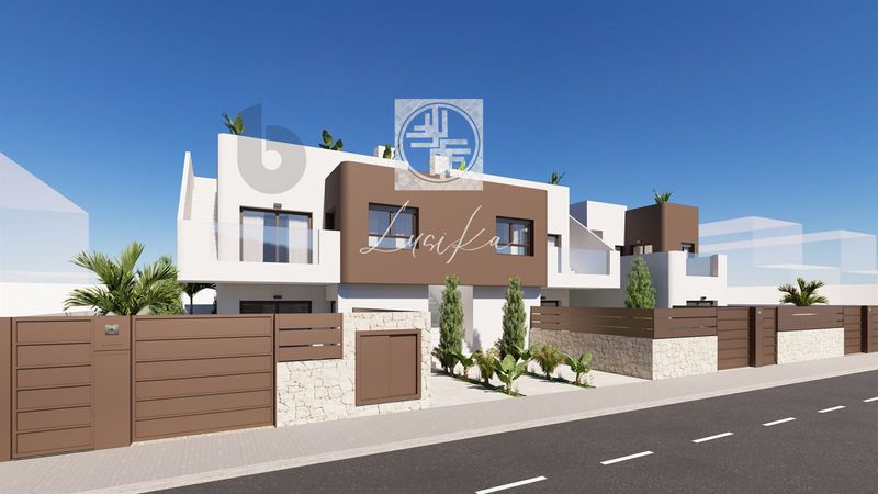 Chalet Independiente en venta Pilar De La Horadada, Alicante. Ref: 1137. Lusika Real Estate