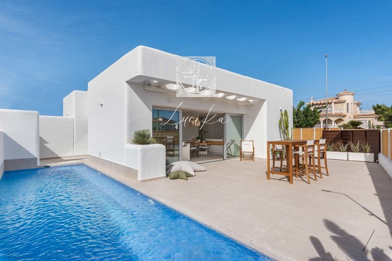 Chalet Independiente en venta Dolores, Alicante. Ref: 1143. Lusika Real Estate