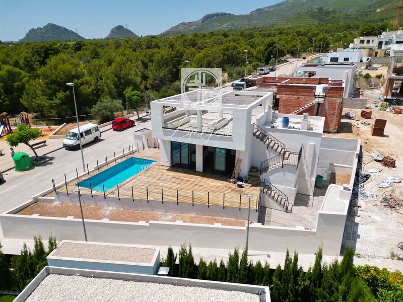 Chalet Independiente en venta Polop, Alicante. Ref: 1778. Lusika Real Estate