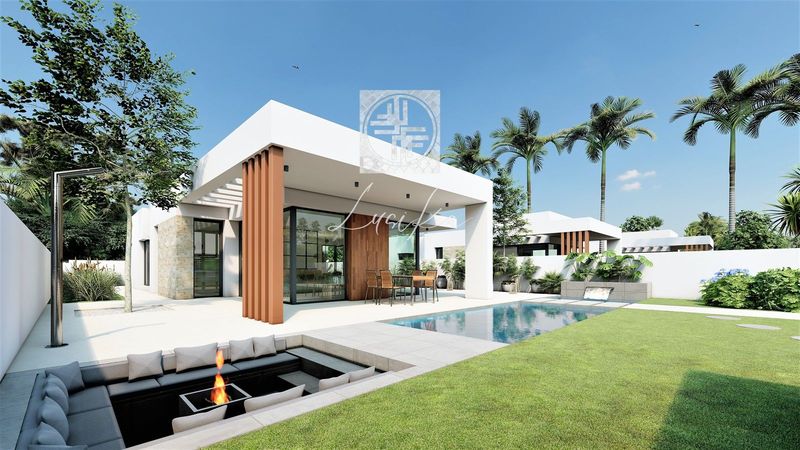 Chalet Independiente en venta San Fulgencio, Alicante. Ref: 1886. Lusika Real Estate