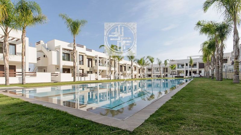 Casa en venta Torrevieja, Alicante. Ref: 1922. Lusika Real Estate