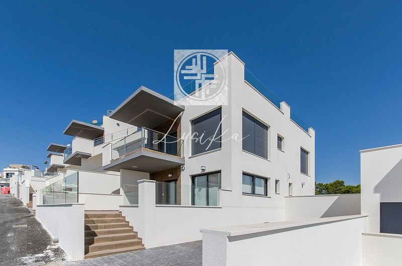 Casa en venta San Miguel de Salinas, Alicante. Ref: 2041. Lusika Real Estate