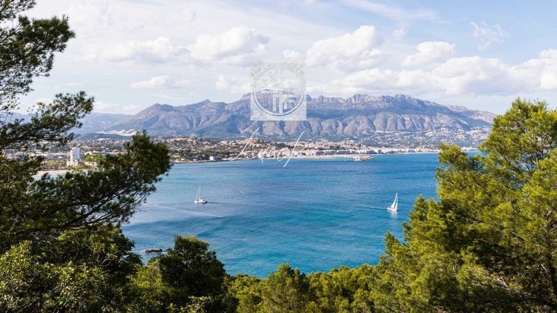 Parcela en venta Alfaz del Pi, Alicante. Ref: 2186. Lusika Real Estate