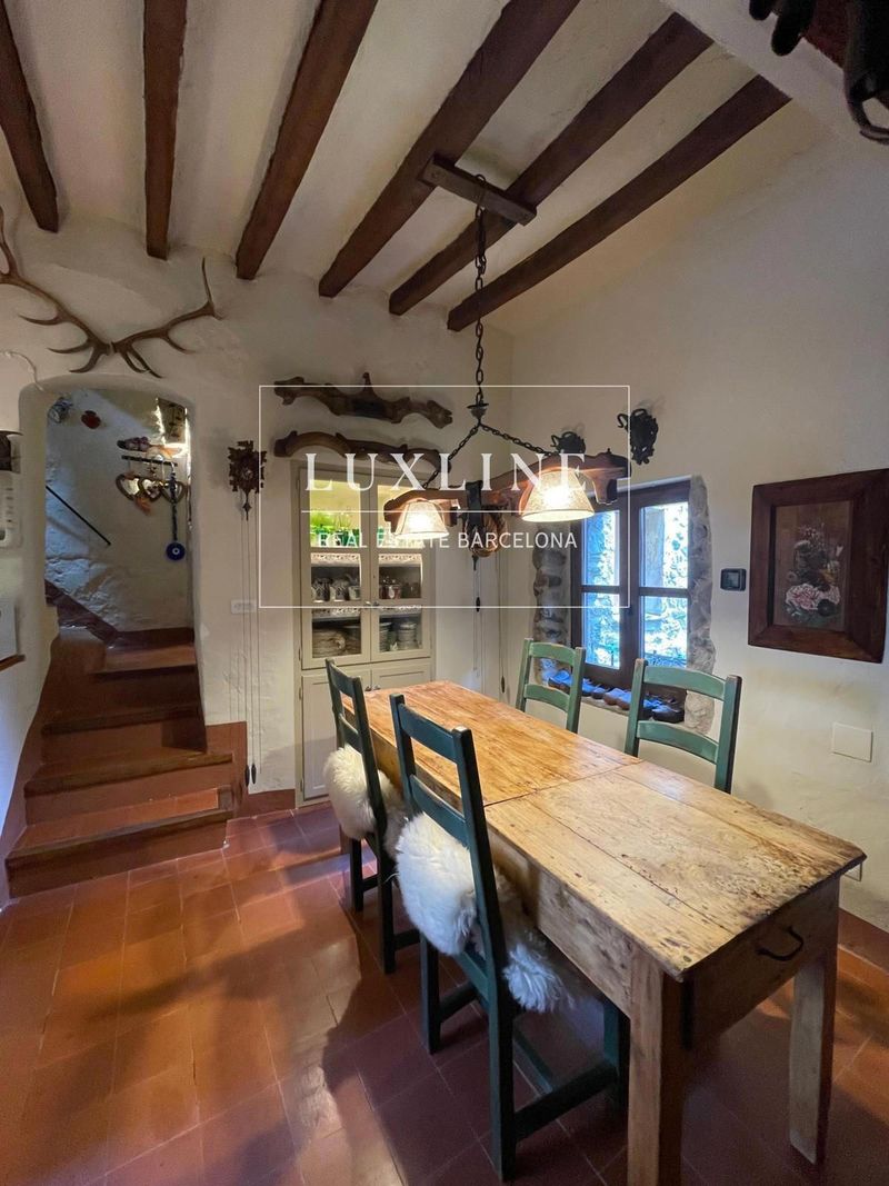 Adosado en venta Besalú, Girona. Ref: 1323. Luxline Real Estate