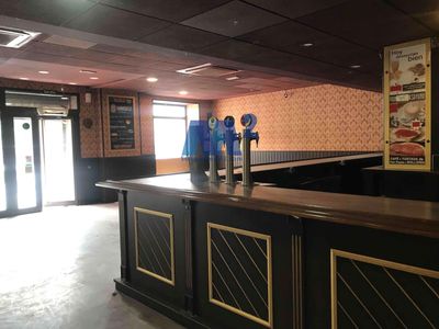 Comercial Premise for sale and rent Alcalá de Henares, Madrid. Ref: 19000. Soluciones M2