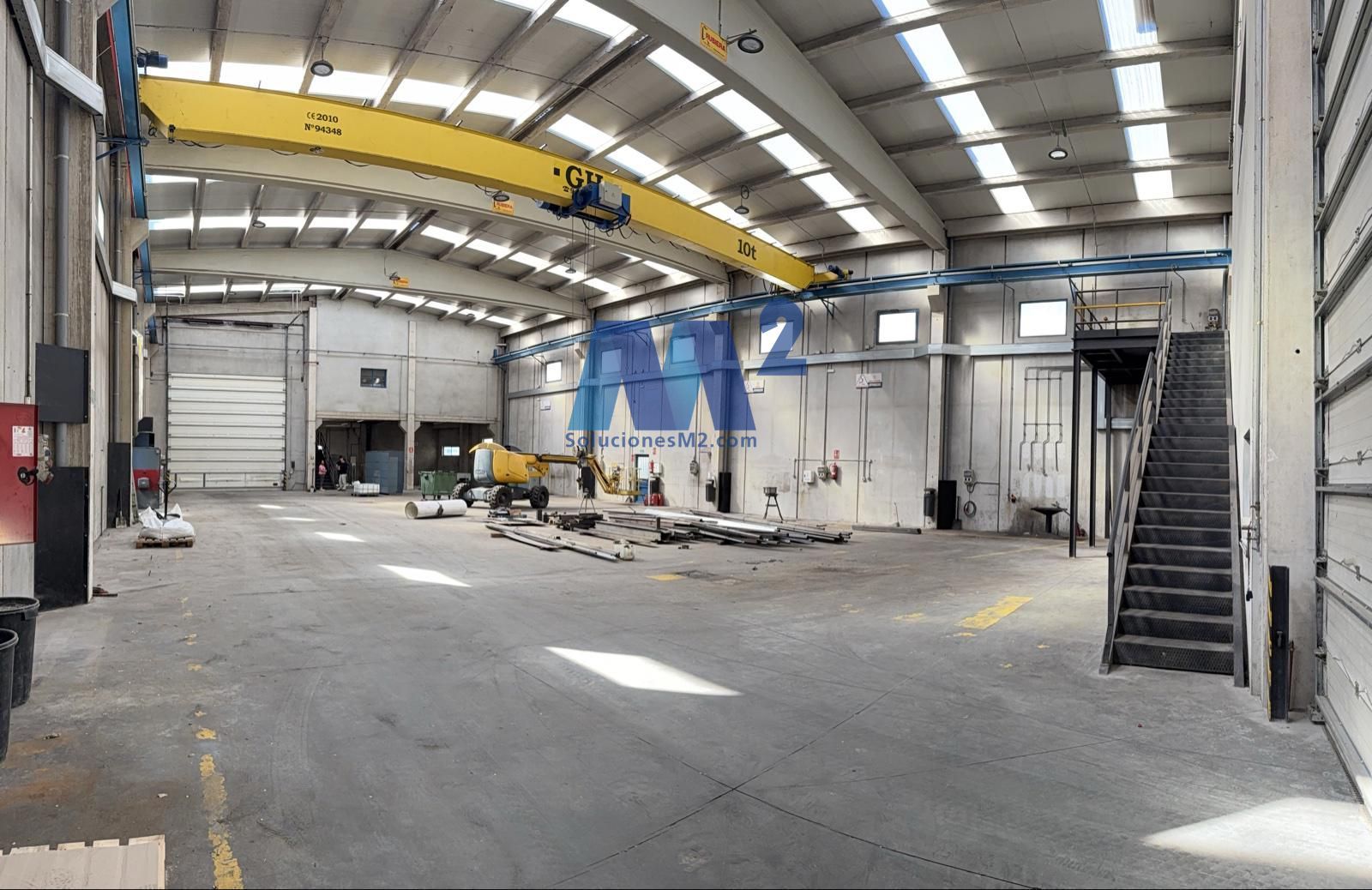 Nave industrial tipo C con puente grua en alquiler con 998 m2 de patio - Foto 4