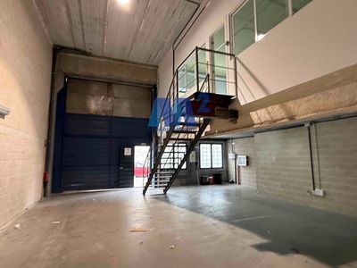Nave Industrial en venta San Sebastián de Los Reyes, Madrid. Ref: 4684. Soluciones M2