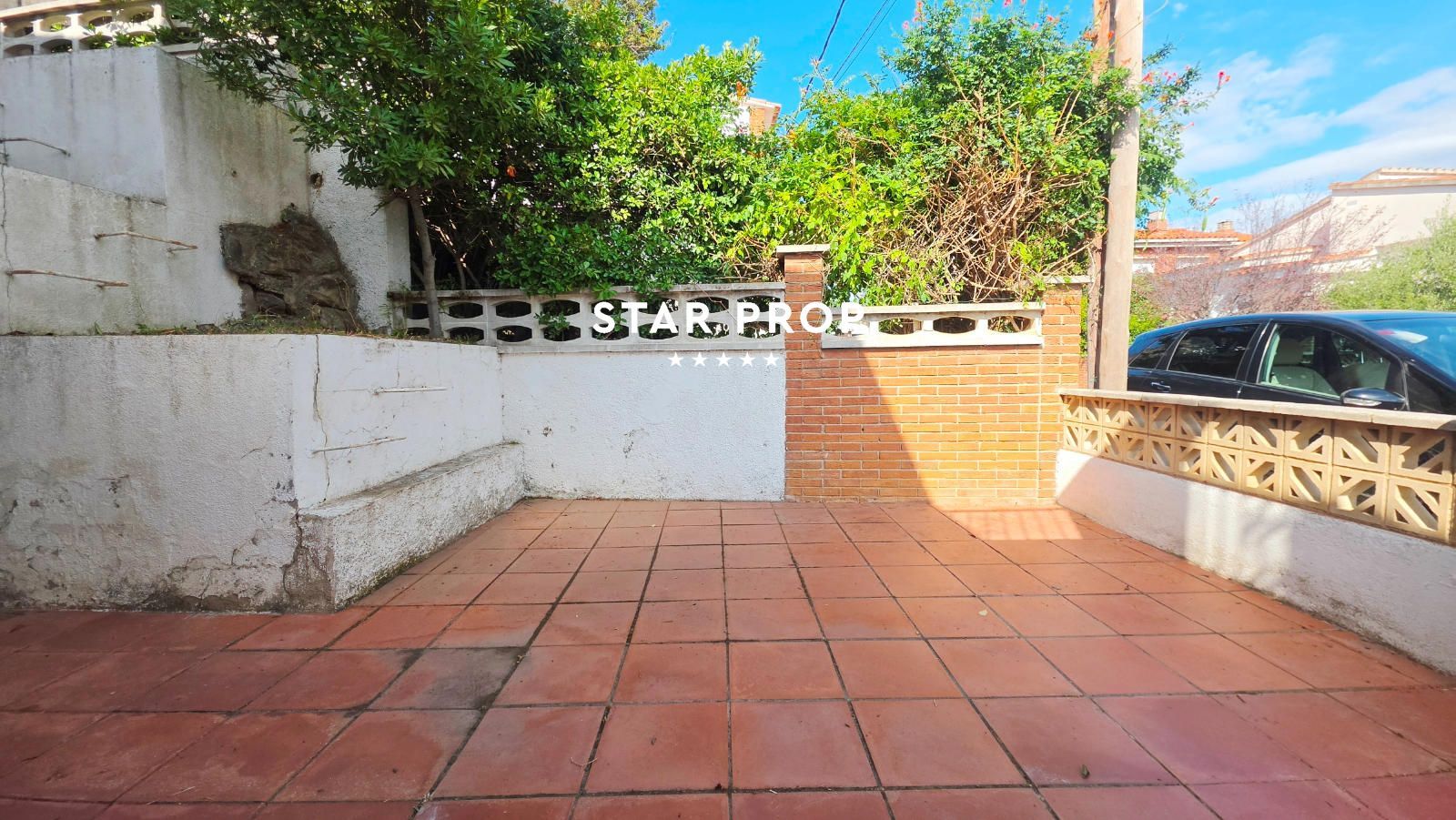 Appartement avec grande terrasse et jardin privé à Colera