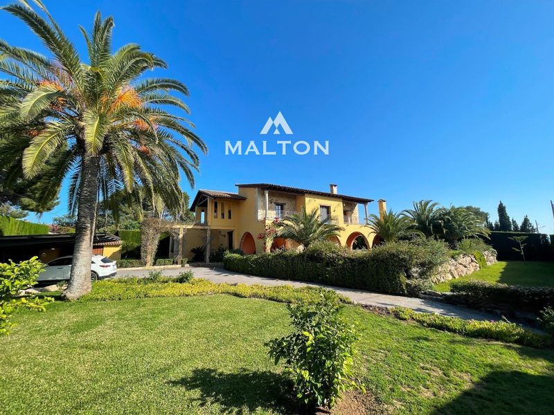 Penthouse for sale Valencia. Ref: 2214. MALTON HILLS S.L. 