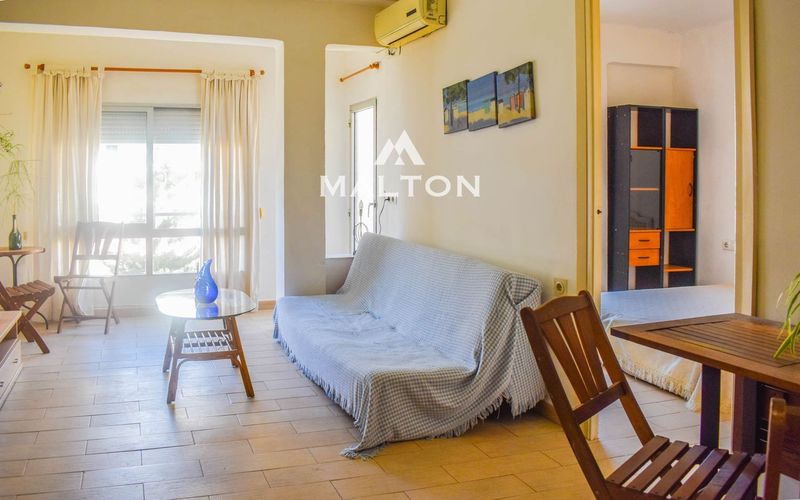 Flat for sale Valencia. Ref: 2340. MALTON HILLS S.L. 