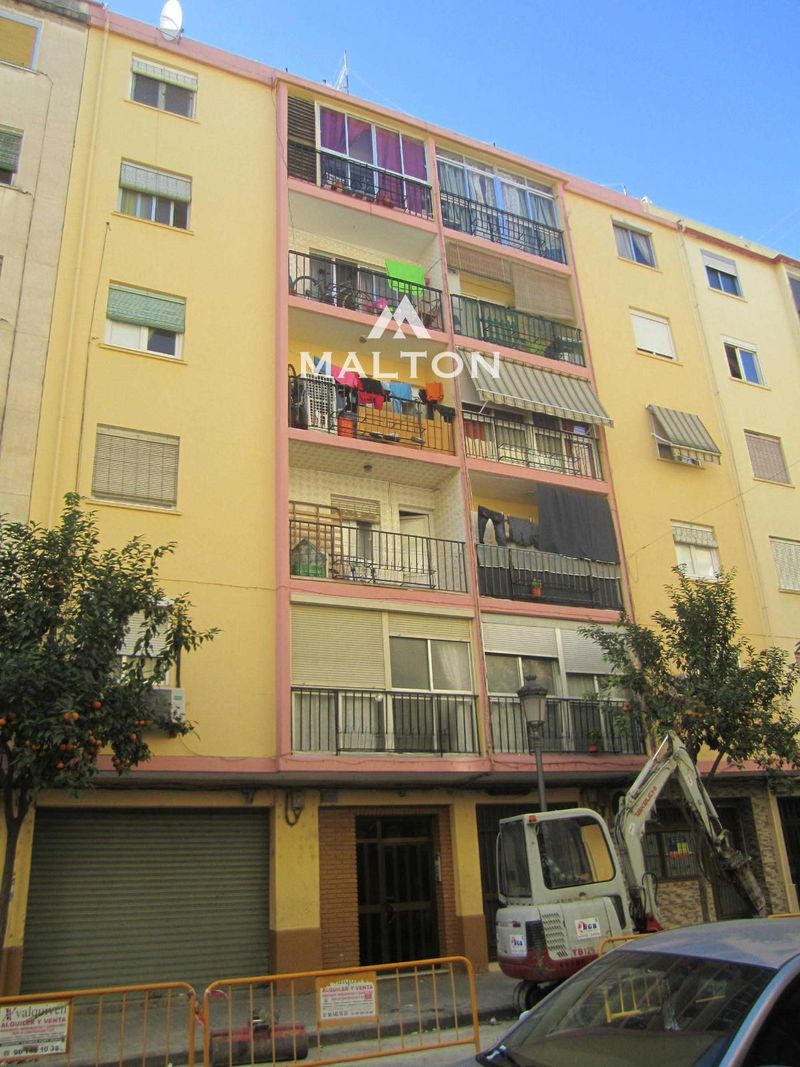 Piso en venta Valencia. Ref: 2396. MALTON HILLS S.L. 