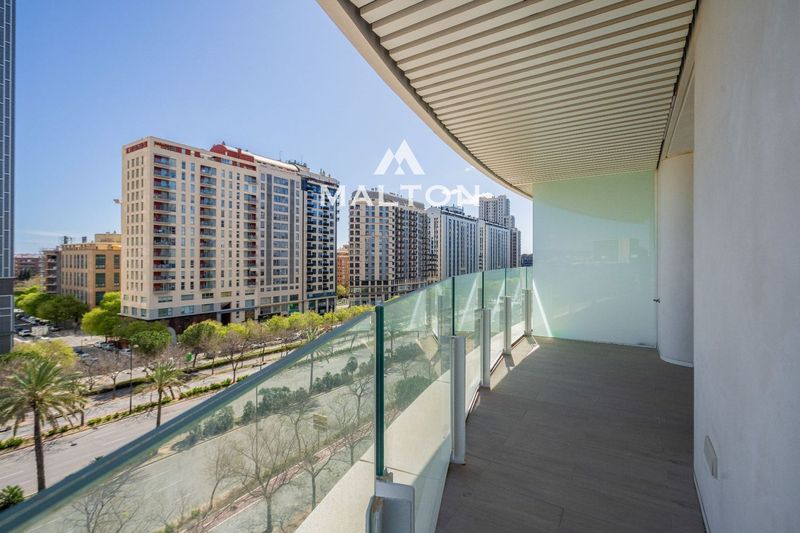 Flat for sale Valencia. Ref: 2521. MALTON HILLS S.L. 