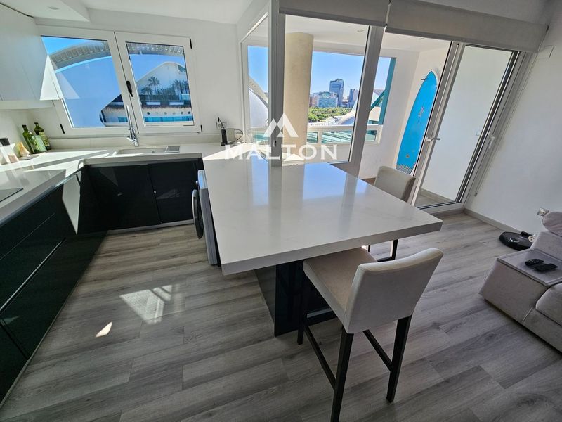 Flat for sale Valencia. Ref: 2522. MALTON HILLS S.L. 