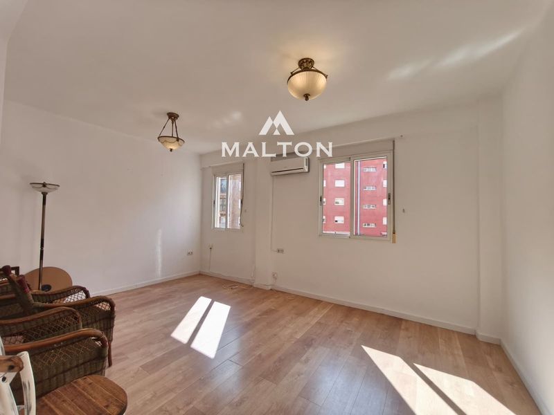 Flat for sale Valencia. Ref: 2696. MALTON HILLS S.L. 