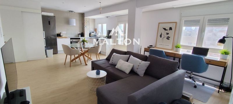 Flat for sale Valencia. Ref: 2705. MALTON HILLS S.L. 