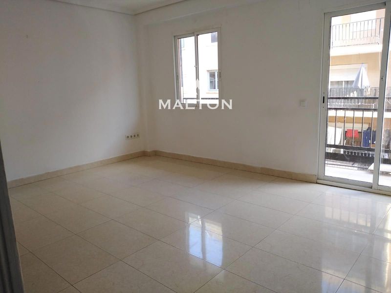 Flat for sale Valencia. Ref: 2728. MALTON HILLS S.L. 