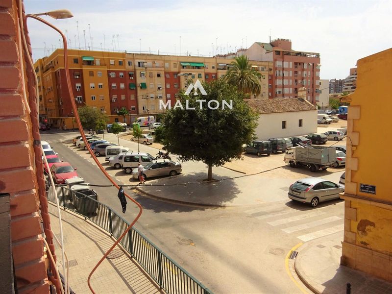 Flat for sale Valencia. Ref: 2732. MALTON HILLS S.L. 