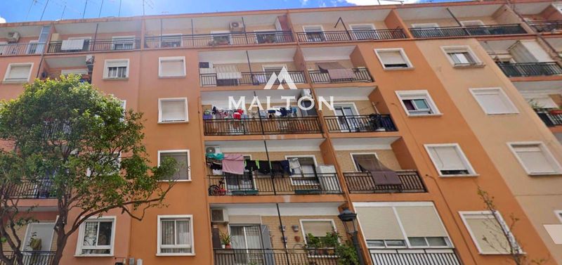 Flat for sale Valencia. Ref: 2739. MALTON HILLS S.L. 