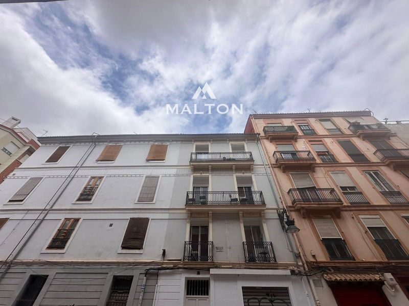 Edificio Singular en venta Valencia. Ref: 2776. MALTON HILLS S.L. 