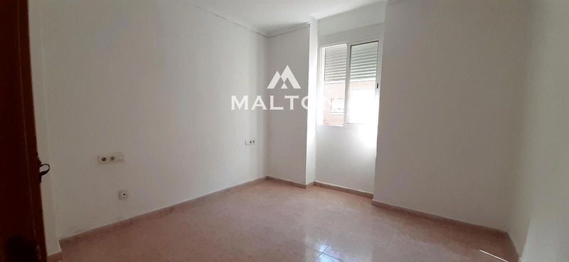 Flat for sale Valencia. Ref: 2802. MALTON HILLS S.L. 