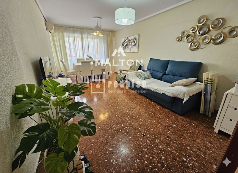 Piso en venta Valencia. Ref: 2857. MALTON HILLS S.L. 
