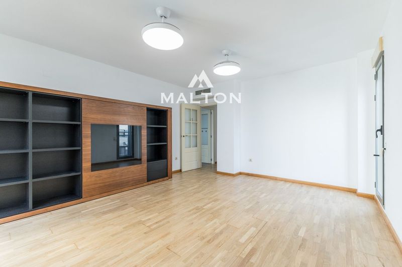 Piso en venta Valencia. Ref: 2908. MALTON HILLS S.L. 