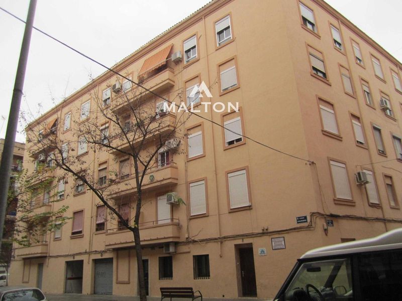 Flat for sale Valencia. Ref: 2913. MALTON HILLS S.L. 