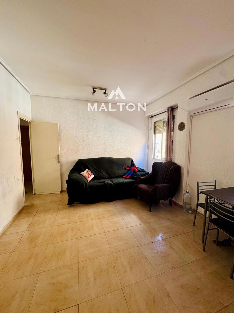 Flat for sale Valencia. Ref: 2923. MALTON HILLS S.L. 