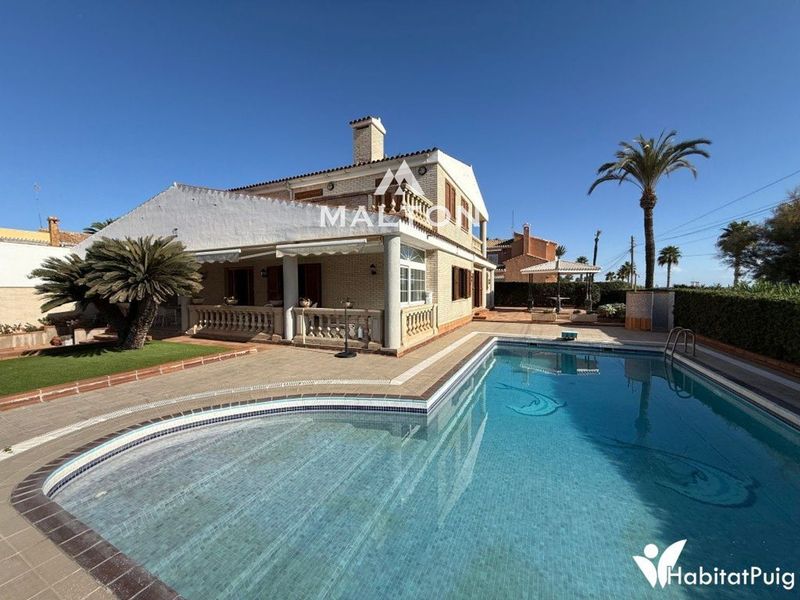 House for sale El Puig, Valencia. Ref: 2933. MALTON HILLS S.L. 