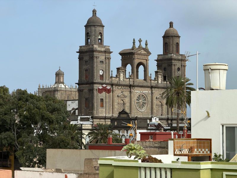 Edificio Singular en venta Las Palmas de Gran Canaria, Las Palmas. Ref: 1322. Inmobiliaria Camino