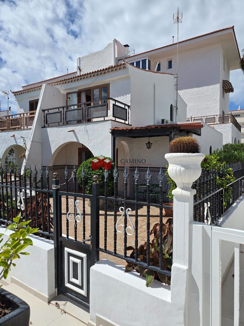 Townhouse for sale Playa del Inglés, Las Palmas. Ref: 1334. Inmobiliaria Camino