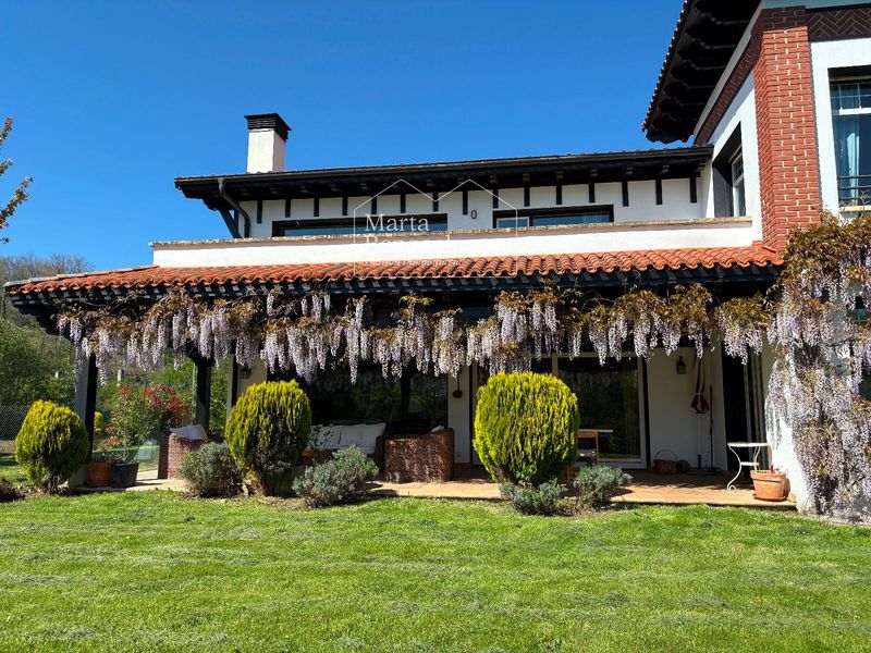 Chalet Independiente en venta Vitoria-Gasteiz, Álava. Ref: 1065. Marta Bengochea